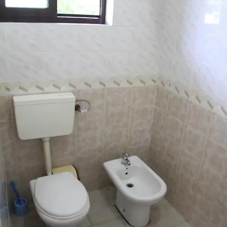 Apartament Shtepi Pushimi *